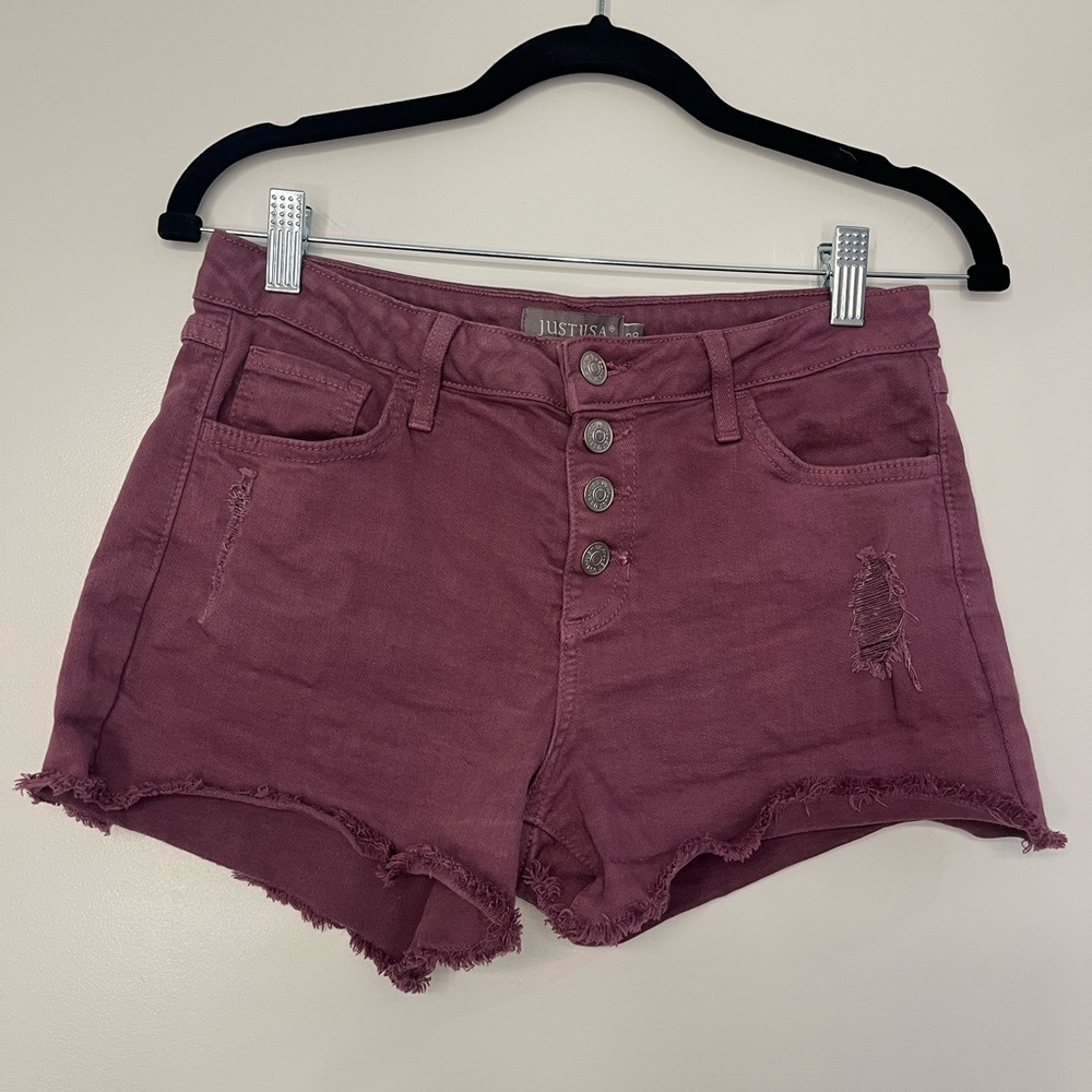 Mid Rise Frayed Hem Button Fly Short